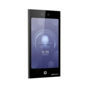 Terminal Facial WiFi con pantalla de 7" /  Protección IP65 / 100,000 rostros y 500,000 tarjetas / 10,000 huellas con módulo opcional / ISAPI / ISUP 5.0