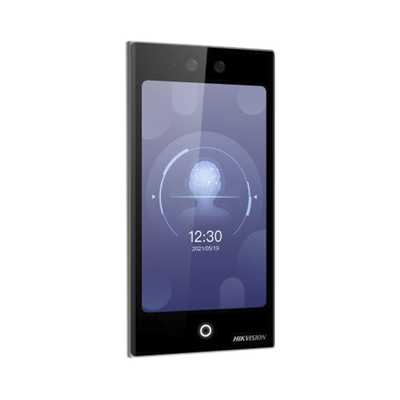 Terminal Facial WiFi con pantalla de 7" / Protección IP65 / 100,000 rostros y 500,000 tarjetas / 10,000 huellas con módulo opcional / ISAPI / ISUP 5.0