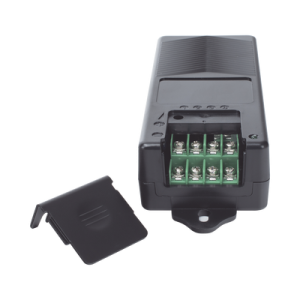 Fuente de Alimentación de 4 Salidas de 11 - 15 Vcd / 5 Amper / Voltaje de Entrada 110- 240 Vac / Fusible Termico PTC Integrado para Protección / Salida de Voltaje Inteligente hasta 3 Amper por Salida