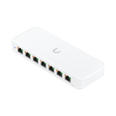 UniFi Switch USW ULTRA con funciones capa 2 / 8 puertos PoE+ / 1 puerto de entrada PoE++ (No incluye Adaptador de CA/CC)