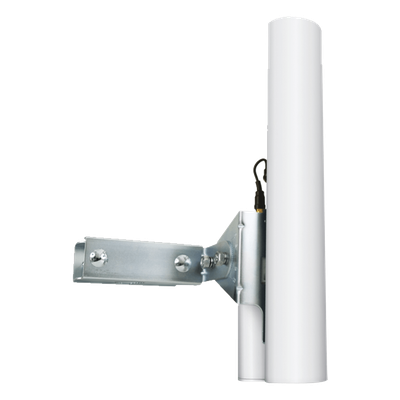 Antena sectorial para radio estaciones base airMAX de 90 grados de cobertura horizontal, 5 GHz (4.90-5.85 GHz) de 17 dBi